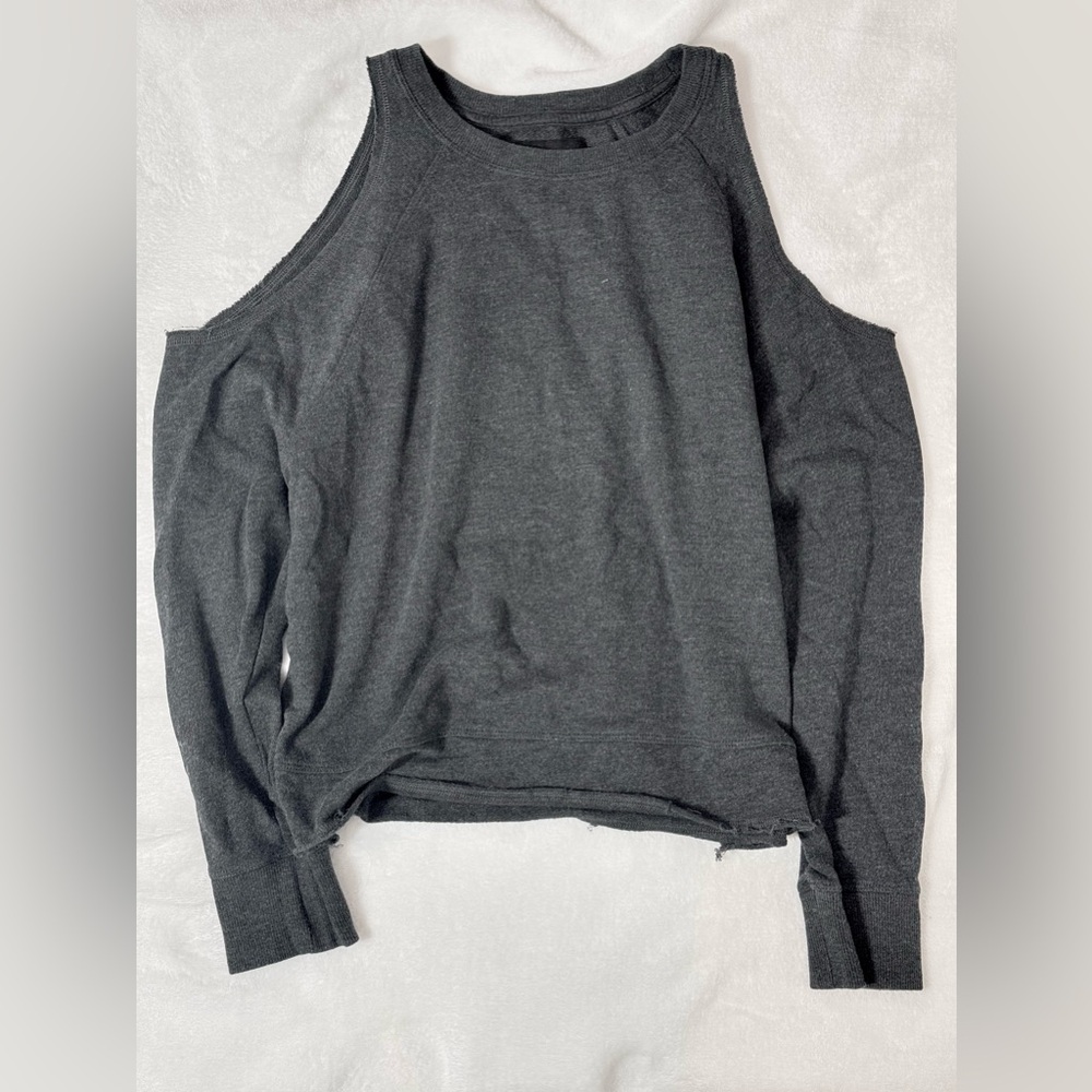 Victoria’s secret’s sport cut out shoulder top long sleeve T shirts sweater